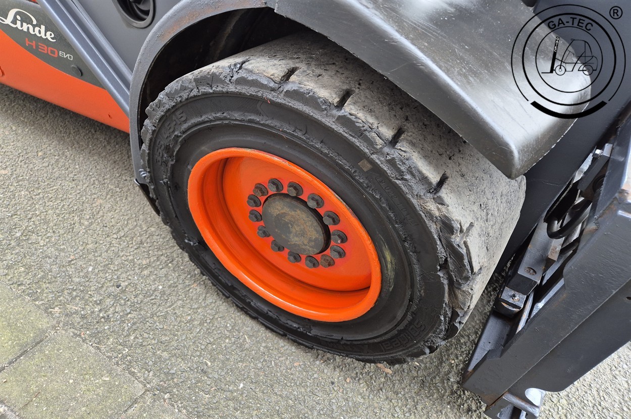 Linde H30D – Bild 11