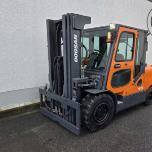Doosan D50C-7