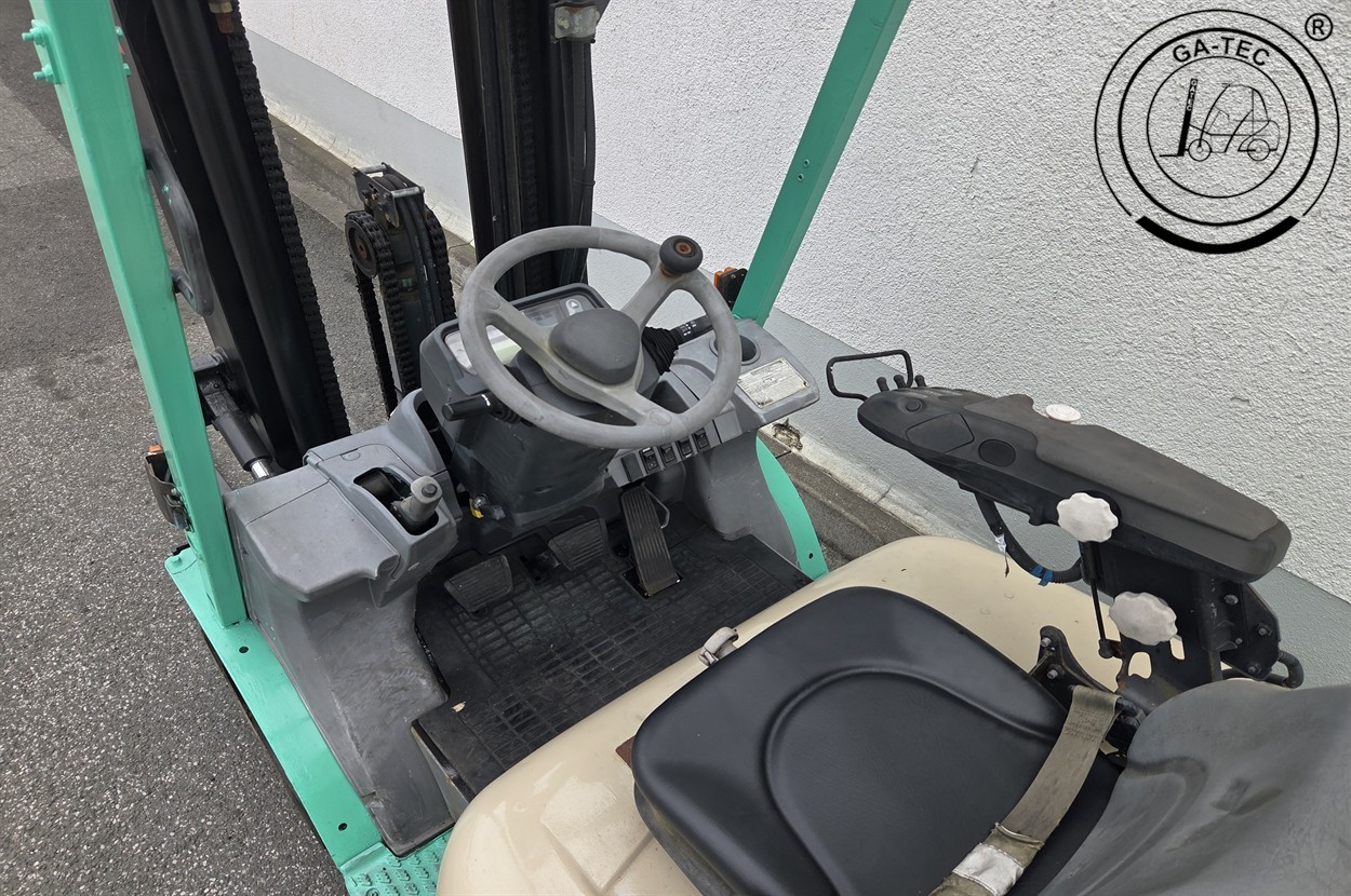 Mitsubishi FG25T – Bild 9
