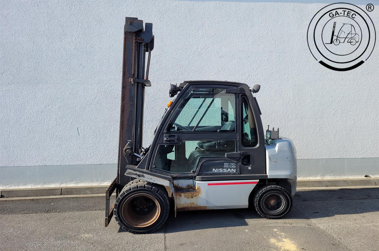 Nissan YG1D2A320 – Bild 2